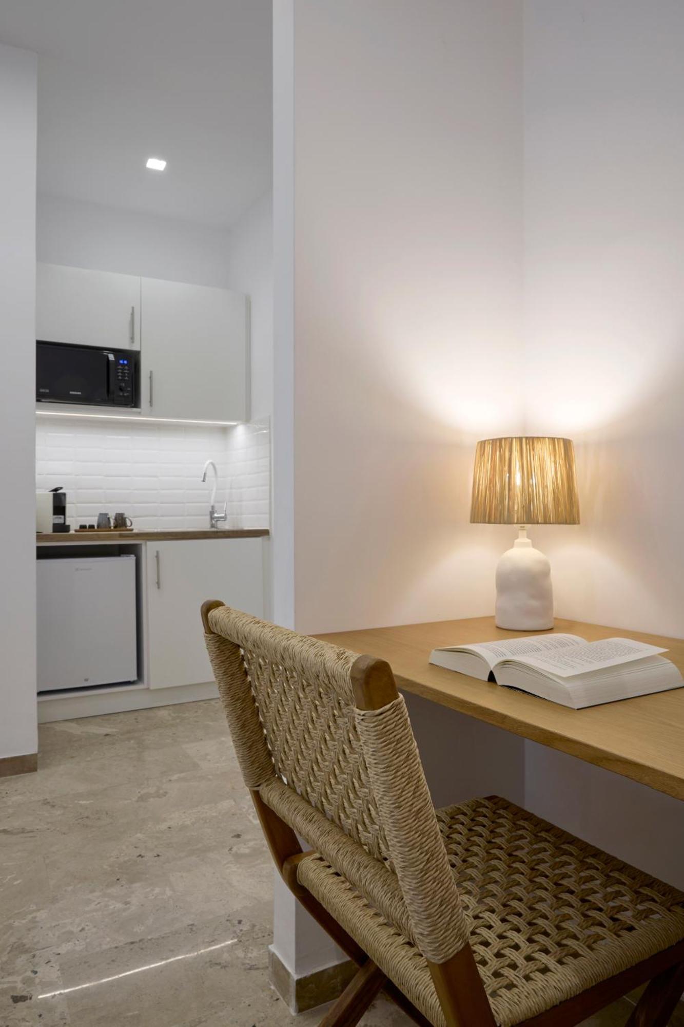 Pil Poul Athens Rooms Ngoại thất bức ảnh