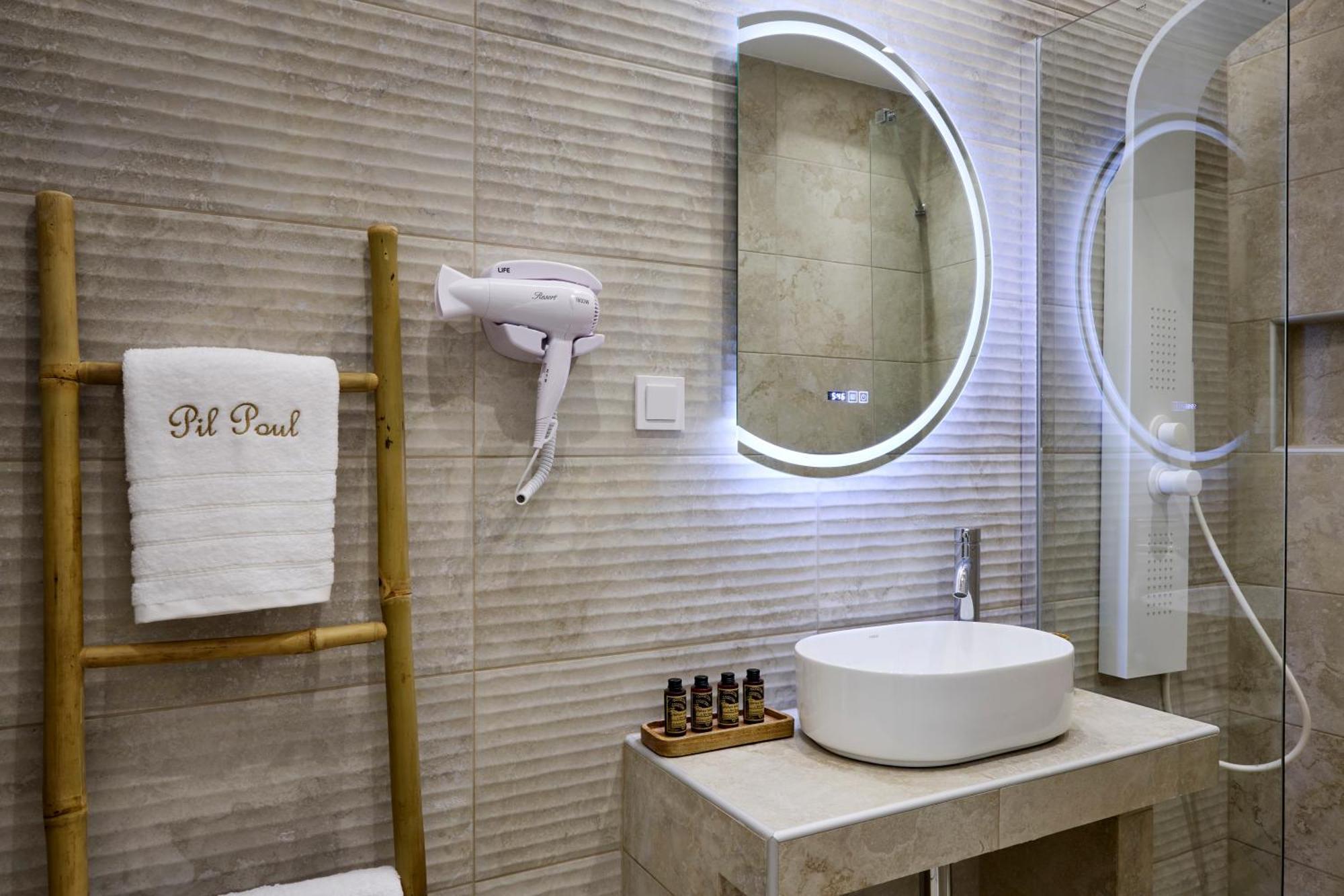 Pil Poul Athens Rooms Ngoại thất bức ảnh